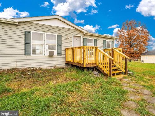 202 Muzzey Rd, Shepherdstown, WV 25443-3694