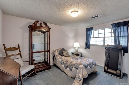 7112 Alabama Dr, Aurora CO 80232-5508 exterior