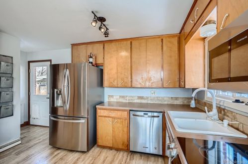 1605 James Dr, Loveland CO 80538-3718 exterior