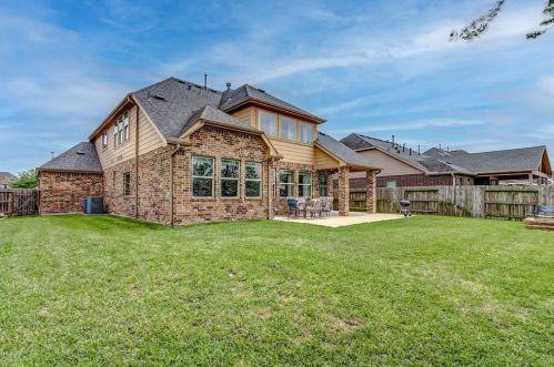 9306 Wheatfield Ln, Richmond TX 77469-5358 exterior