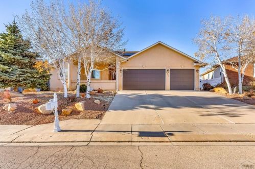 4723 Desert Candle Dr, Pueblo CO  81001-1037 exterior