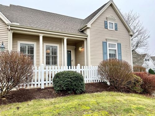 1 Bayberry Cir, Farmington, CT 06032-2065