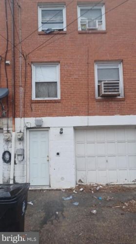 2259 Kensington St, Harrisburg, PA 17104-2014
