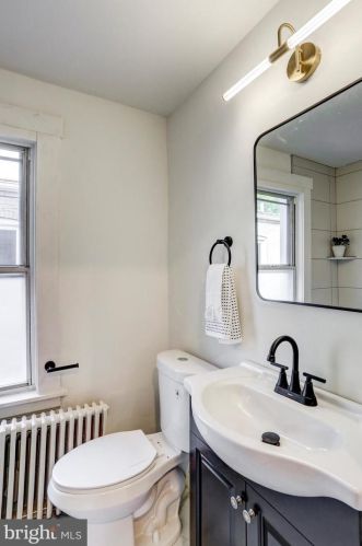 604 Mary St, Lancaster PA  17603-2819 exterior