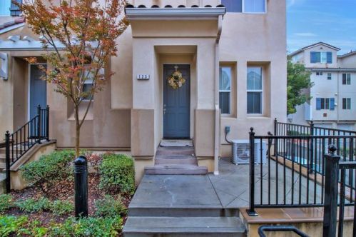 123 Parc Place Dr, Milpitas, CA 95035-3850