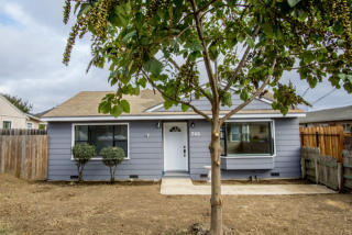 746 Middlefield Rd, Salinas, CA 93906-1011