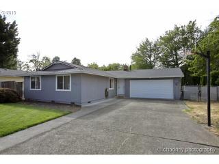 1217 Beaver Creek Ln, Wood Village, OR 97060-2222