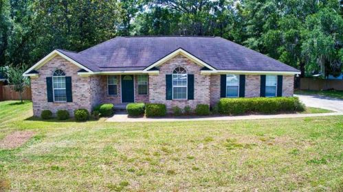 108 Barrington Cir, Rincon, GA 31326-5639