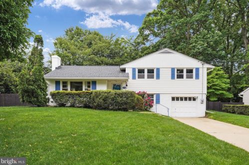 7503 Gresham St, Springfield, VA 22151-2912
