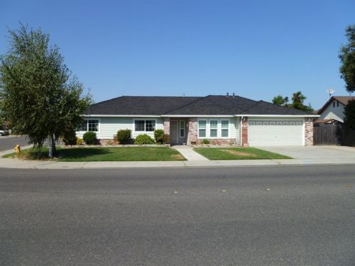 543 Hacienda Ave, Manteca, CA 95336-3562