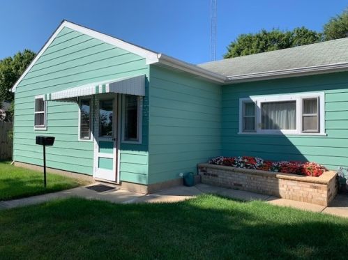 816 Webster St, Belvidere, IL 61008-2260