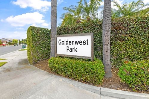 6562 Meath Cir, Huntington Beach CA  92647-3131 exterior