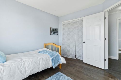 4824 Eaton Park Way, Aurora CO 80016-5926 exterior