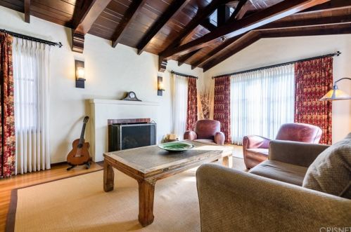 1055 Harvard Rd, Burbank, CA 91501-1329
