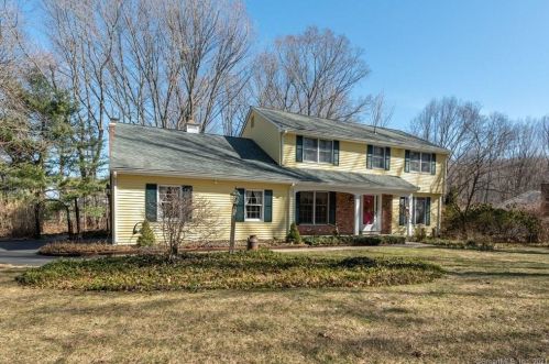 91 Tallwood Dr, Southington, CT 06489-2831