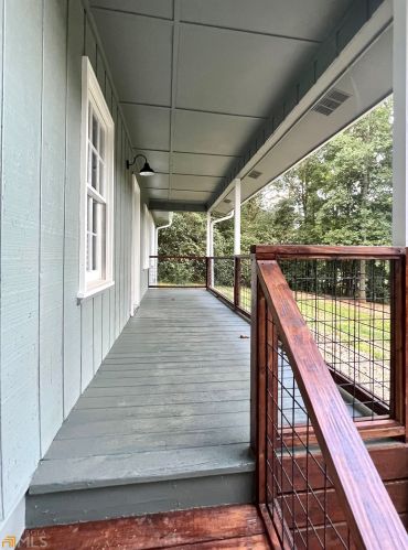1217 Black Rd, Cleveland, GA 30528-4610