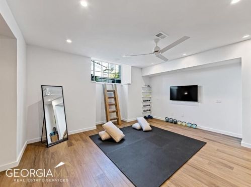 2303 Havenridge Dr, Atlanta GA  30305-4014 exterior