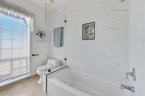 15242 Touraine Way, Irvine CA  92604-3150 exterior