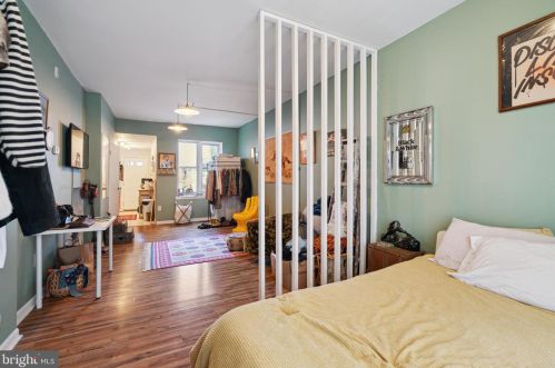 1522 4 St, Philadelphia PA 19148-1303 exterior