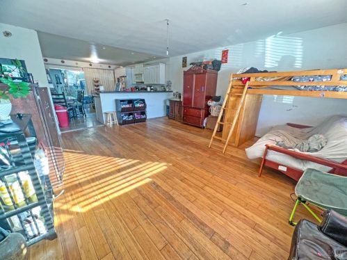 35 Fairfax St, San Rafael, CA 94901-4602