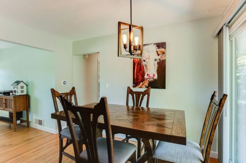 207 County Rd F, Saint Paul MN  55110-3845 exterior