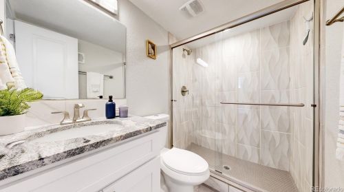 3829 Logan St, Englewood CO 80113-6845 exterior