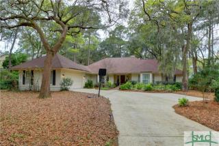 11 Pelham Rd, Savannah, GA 31411-2523