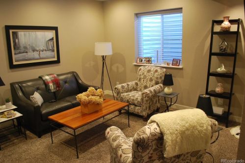 6674 Kellerman Way, Aurora CO 80016-6199 exterior