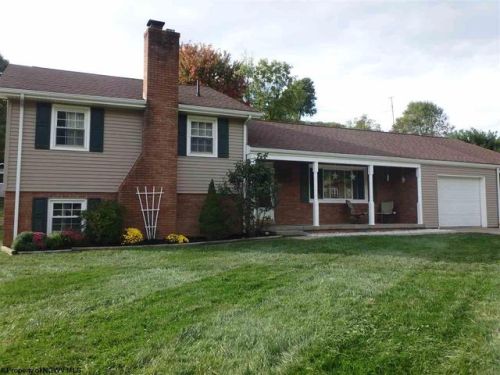 1457 Maple Lk Rd, Lake Ridge WV  26330-7815 exterior