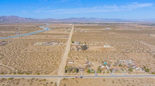 35601 116th St, Pearblossom, CA 93553-3003
