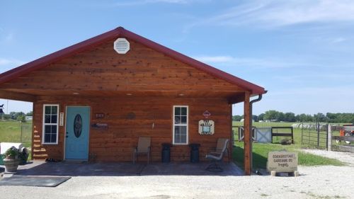 406 Catherine St, Cherryvale, KS 67335