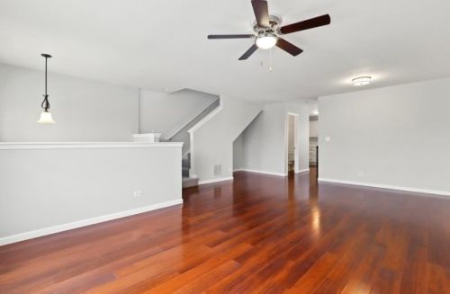 902 Galway Ln, Pingree Grove IL  60140-9174 exterior