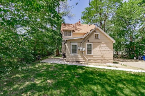 812 Atlantic St, Saint Paul, MN 55106-4076