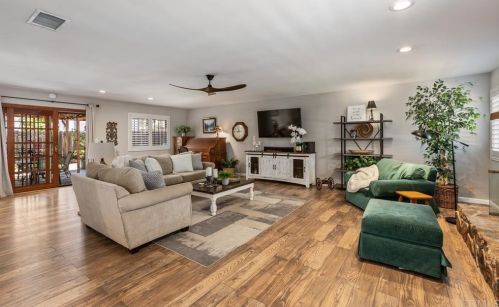 5607 Camber Pl, San Diego, CA 92117-4051
