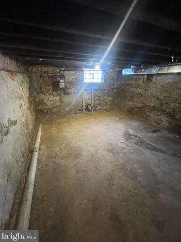 2819 13 St, Philadelphia PA  19133-1208 exterior