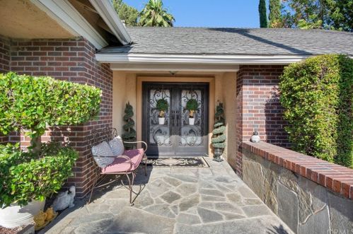 2474 Mountain Ln, Upland, CA 91784-1048