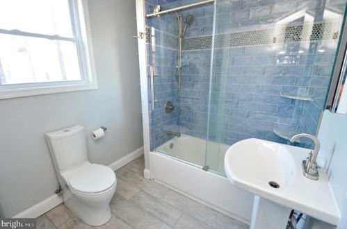 1161 Juniper St, Philadelphia PA  19147-4419 exterior