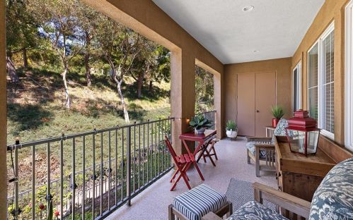 47 Gingerwood, Irvine CA  92603-0102 exterior