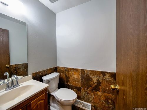 8672 Doane Pl, Denver CO  80231-4544 exterior