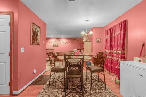 2101 Mill Pond Dr, Wapping, CT 06074-3556