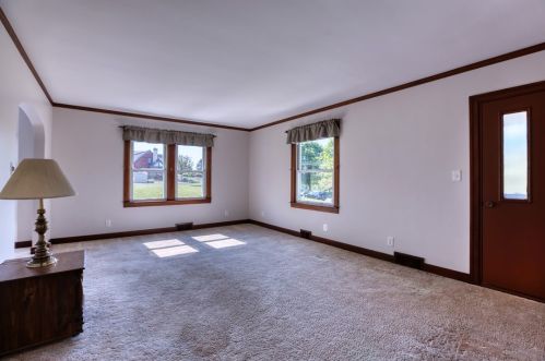795 Hartzell School Rd, New Brighton, PA 15066-4230