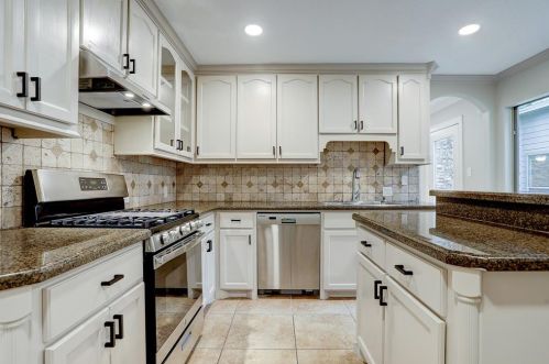 3612 Shadycrest Dr, Pearland, TX 77581-6024