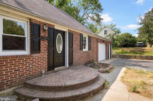 319 Stevens Ave, Arnold, MD 21012-1547