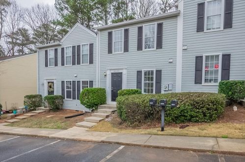 4029 Bayside Cir, Atlanta, GA 30340-4236