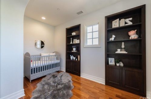 37 Blue Smt, Irvine CA  92603-0168 exterior