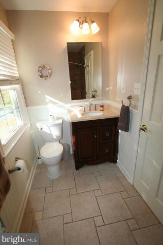 10405 Kinloch Rd, Silver Spring MD 20903-1243 exterior