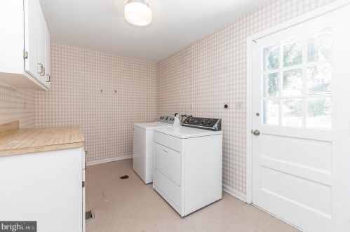 13825 Gate Dr, Silver Spring MD 20906-2208 exterior