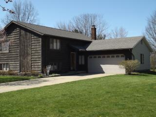 9043 Agard Ct, Concord Township, OH 44060-4426