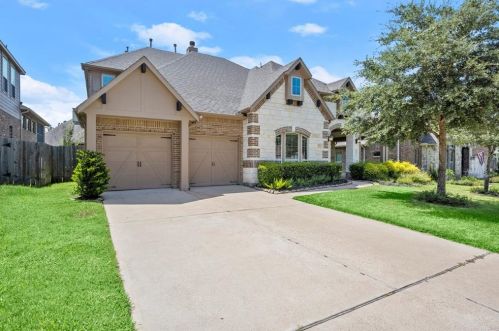 918 Holly Chapple Dr, Conroe TX  77384-2502 exterior