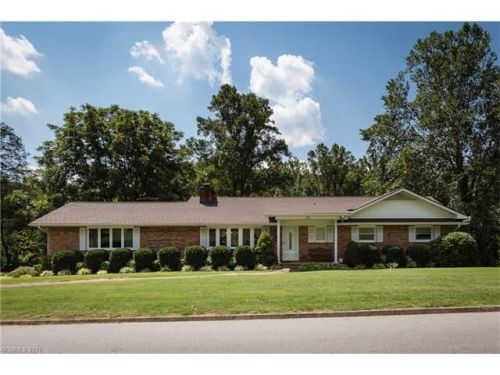 28 Mayfair Dr, Biltmore Lake, NC 28715-9649